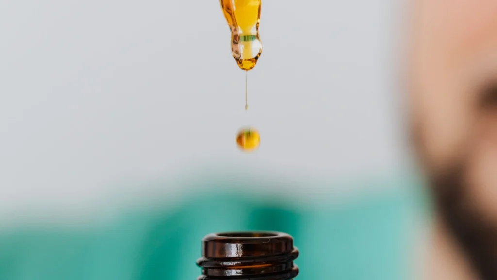 cannabis-infused olive oil to make cannabis muscle rub
